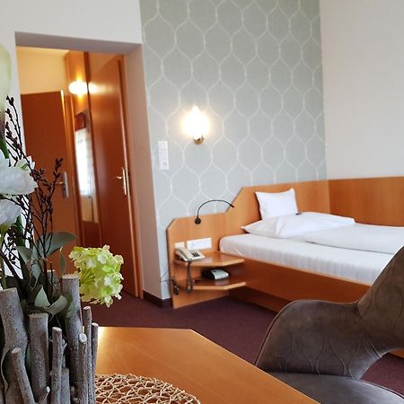 Hotel-Restaurant Teuschler-Mogg Bad Waltersdorf Inklusiv Genusscard Екстериор снимка