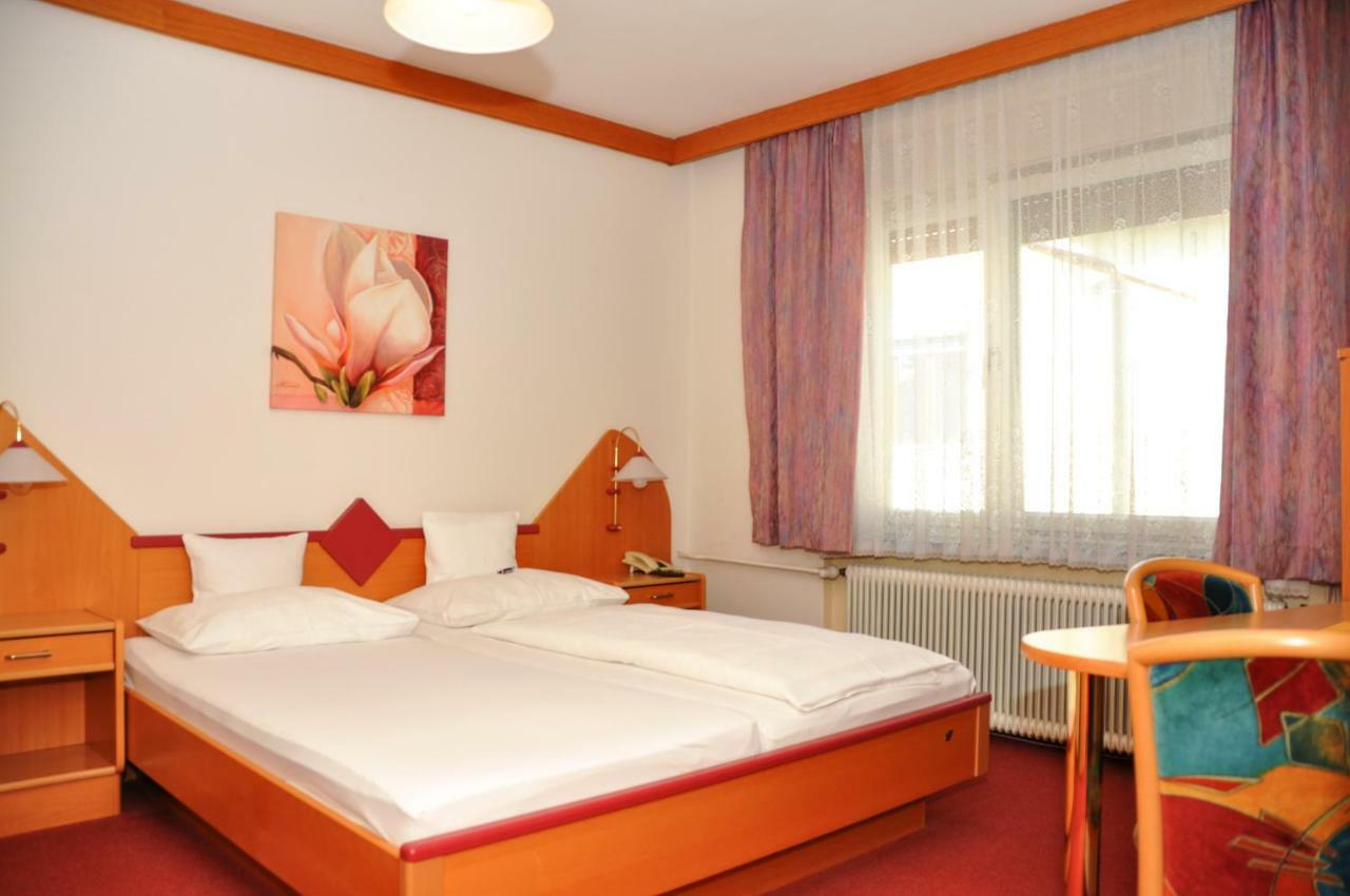Hotel-Restaurant Teuschler-Mogg Bad Waltersdorf Inklusiv Genusscard Екстериор снимка